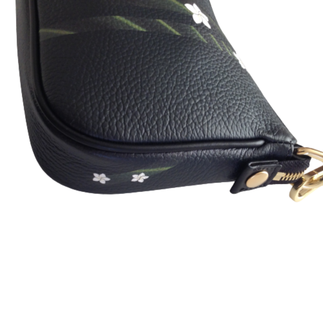Petales Baguette Bag Black
