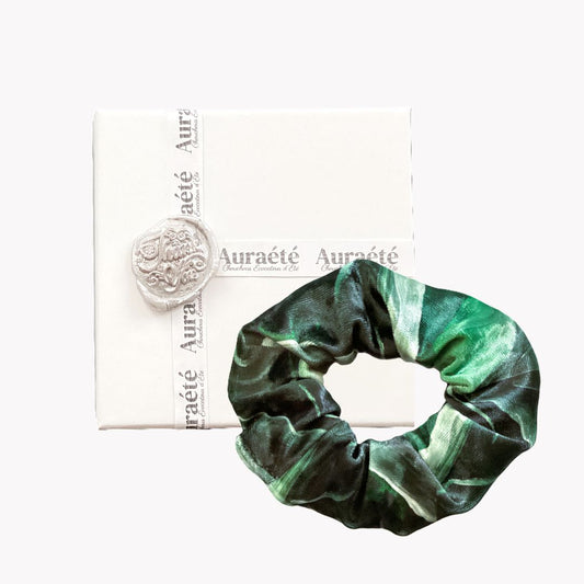 Ireland Emerald velour scrunchies by Auraété
